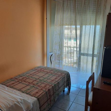 Hotel Vittoria تْشيانشانو  تيرمي المظهر الخارجي الصورة