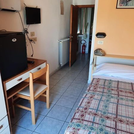 Hotel Vittoria تْشيانشانو  تيرمي المظهر الخارجي الصورة
