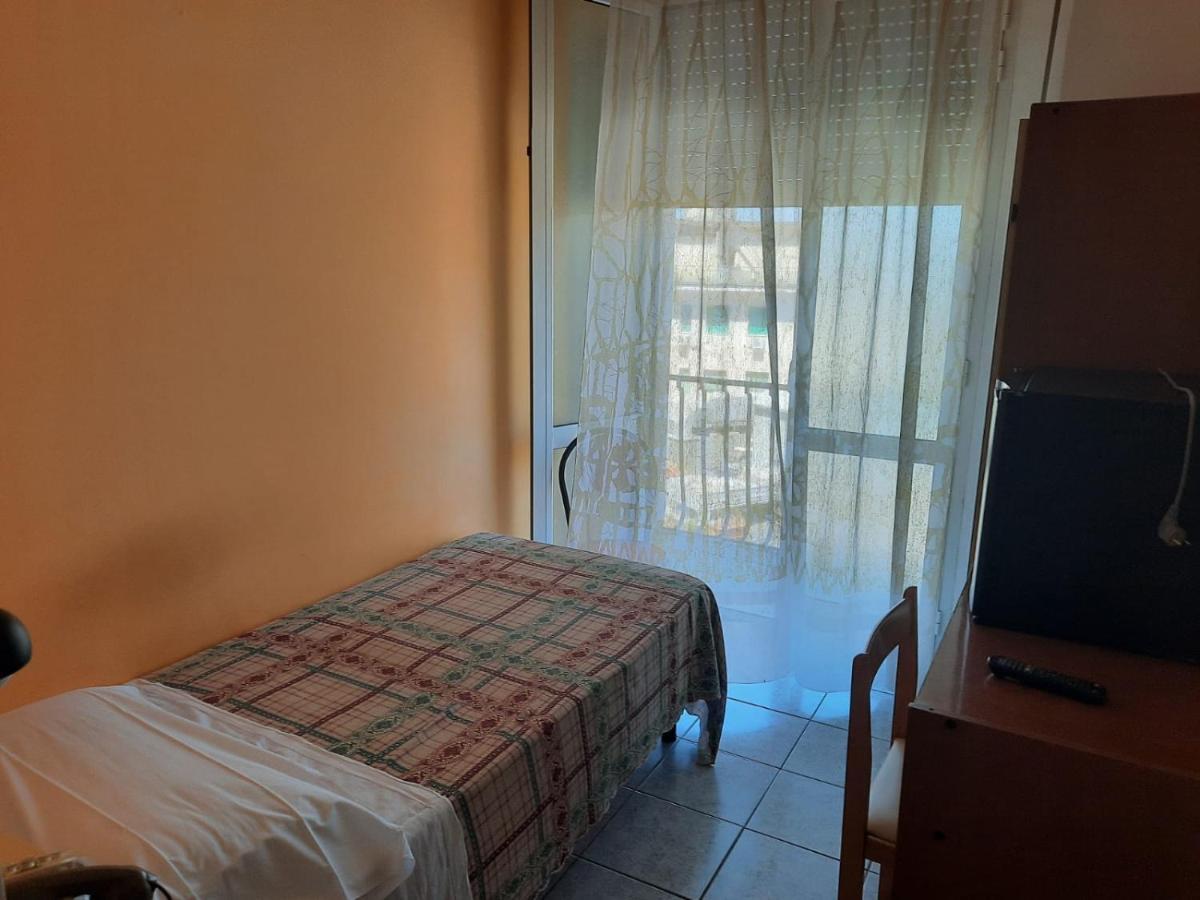Hotel Vittoria تْشيانشانو  تيرمي المظهر الخارجي الصورة