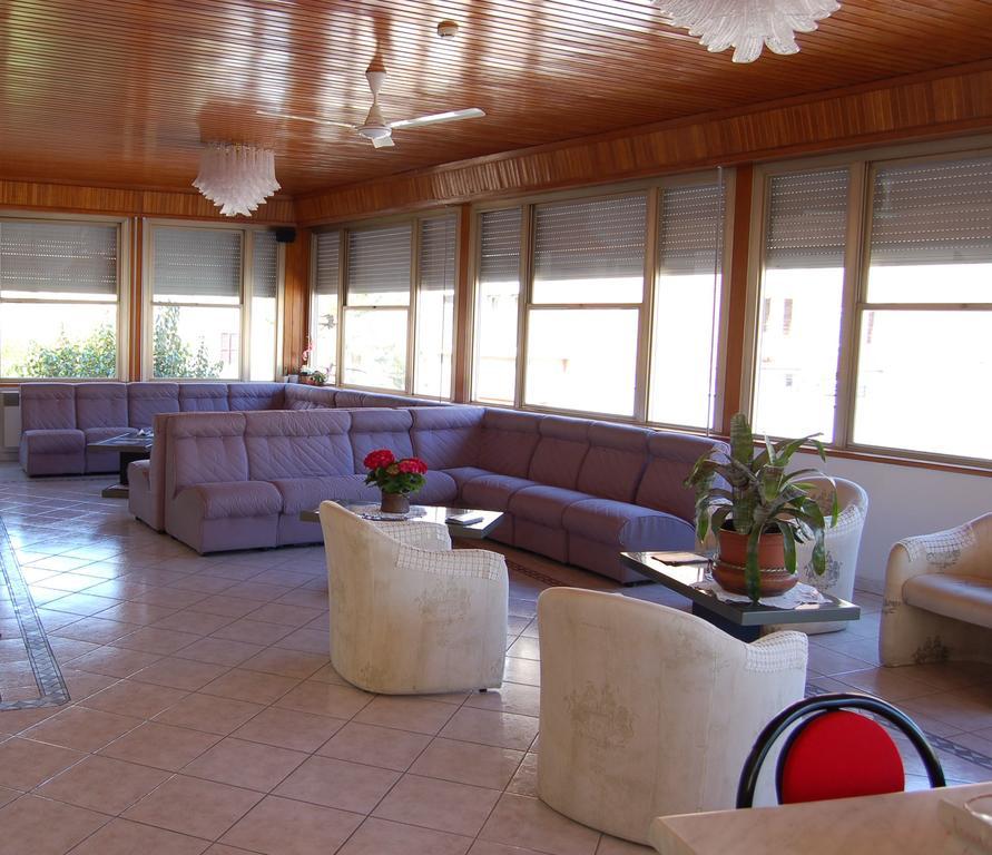 Hotel Vittoria تْشيانشانو  تيرمي المظهر الخارجي الصورة